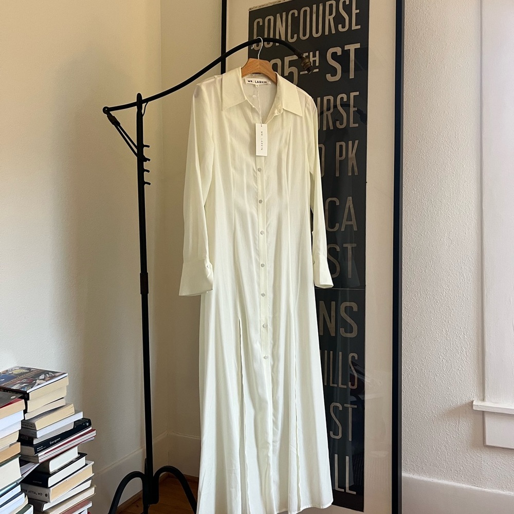 Mr. Larkin Ivory Oakley Dress Shirt